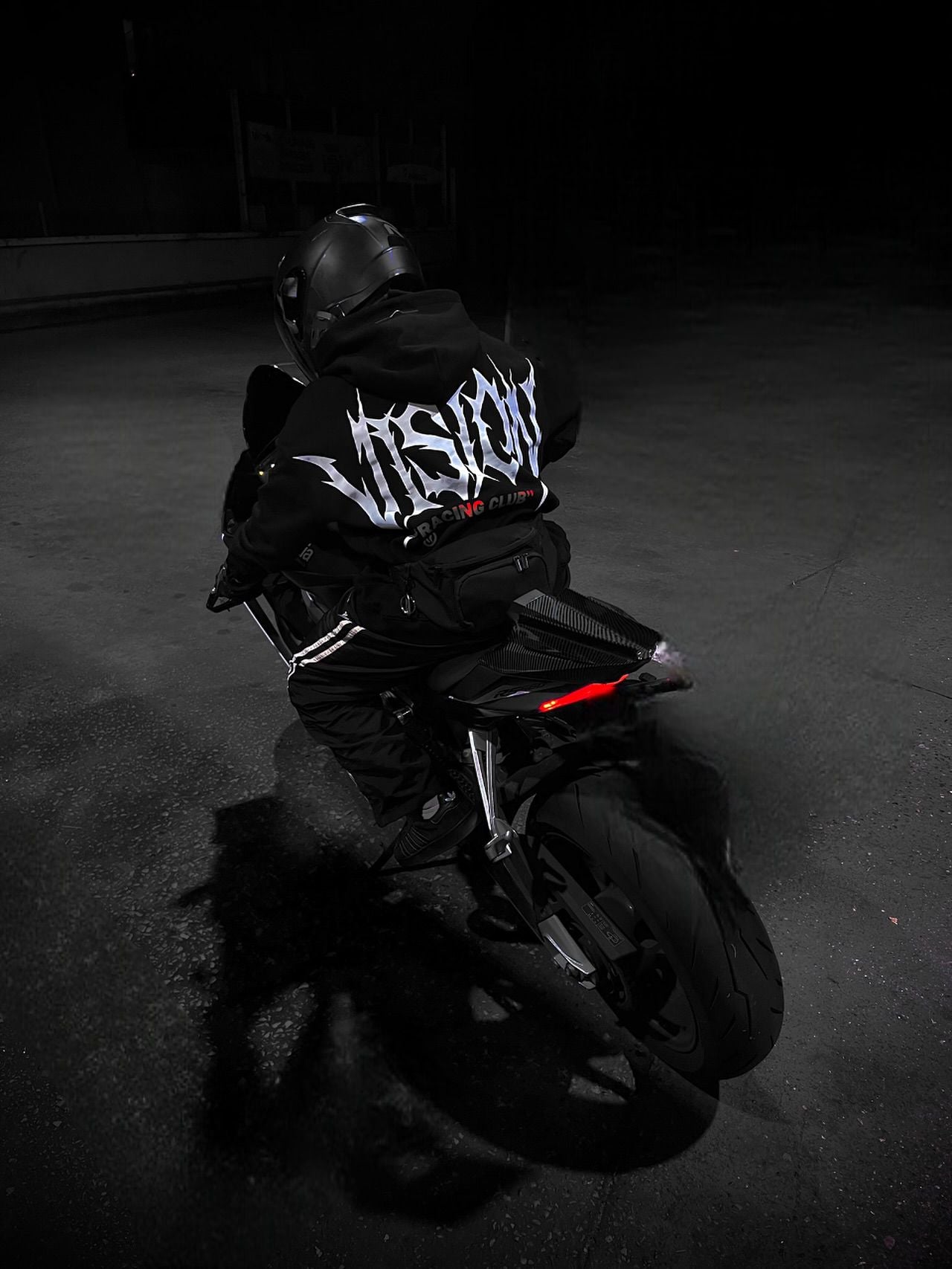 NEW ERA HOODIE